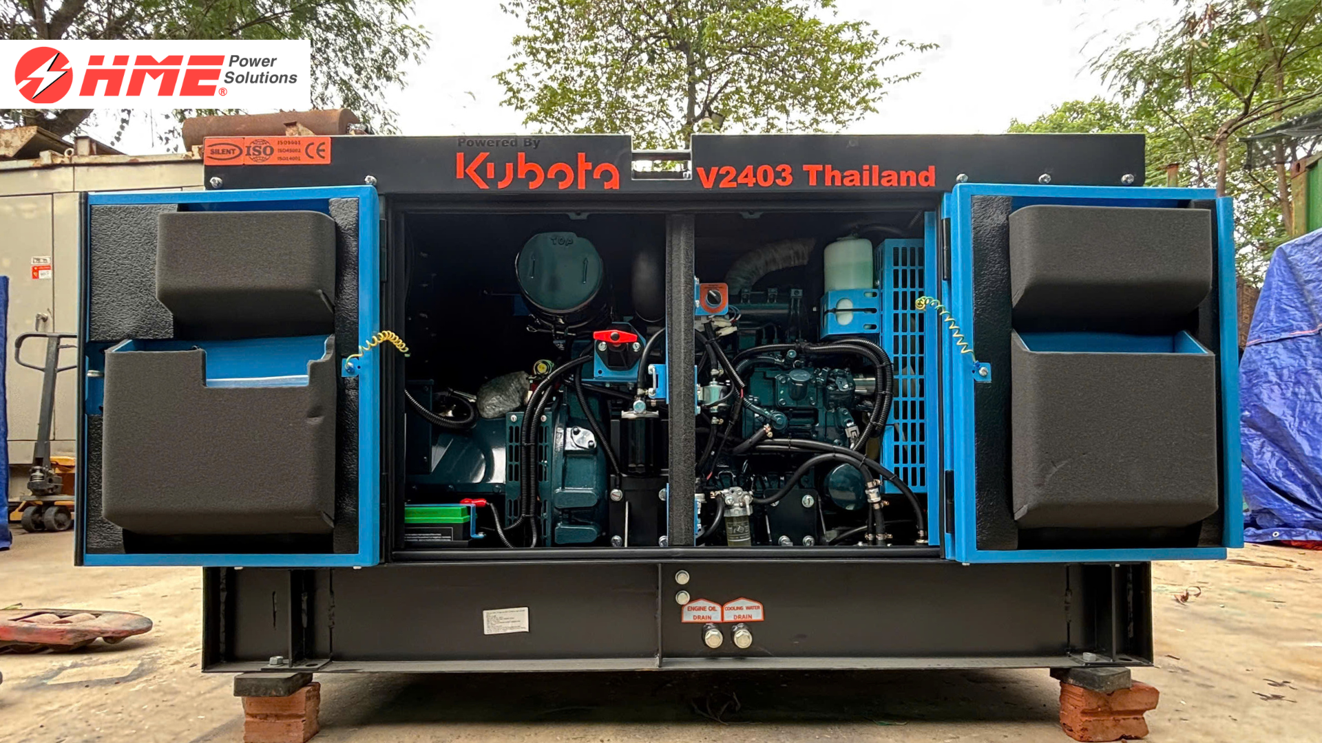 Động cơ Kubota V2403 Nhật Bản trên máy phát điện Reefer
